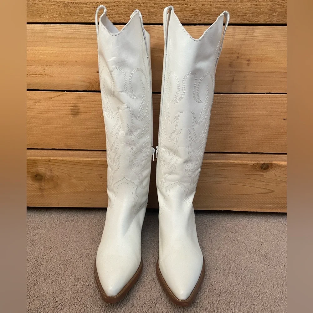 Cocunuts by Matisse White Tall Western Cowboy Boots - Picture 2 of 10